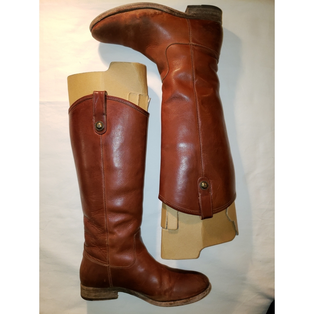Frye Melissa Button 2 boots, size 8.5B